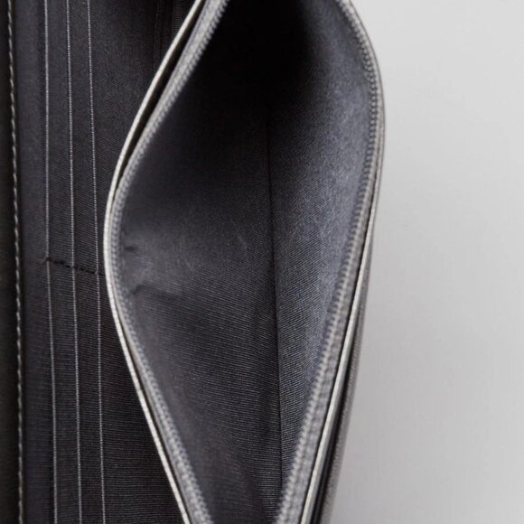 Chanel Silver Studded Lambskin Leather WOC Clutch Bag - Picture 7 of 12